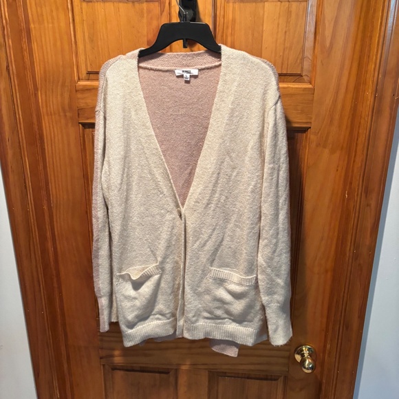BB Dakota Study Date 2 Tone Color Block Boyfriend Cardigan in Cream/Camel Large - Picture 2 of 6